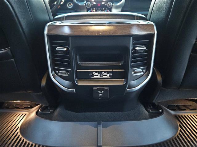 Used 2022 RAM 1500 Laramie AWD/4WD image 17