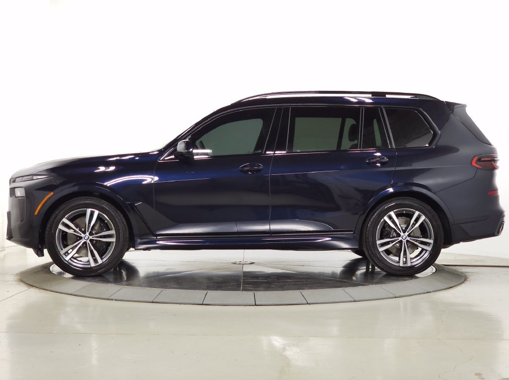 Used 2027 BMW X7 xDrive40i w/ Executive Package AWD/4WD image 4
