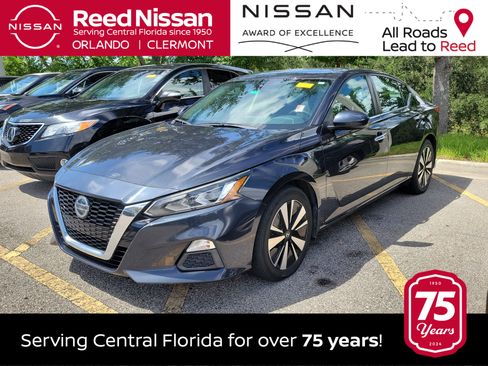Used 2021 Nissan Altima 2.5 SV FWD image 1
