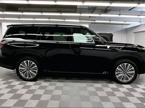 Used 2025 INFINITI QX80 Sensory AWD/4WD image 15