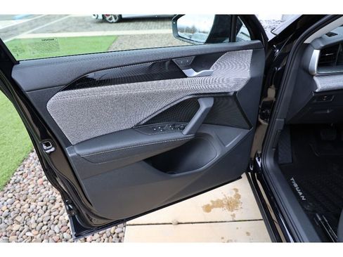 New 2026 Volkswagen Tiguan S image 10