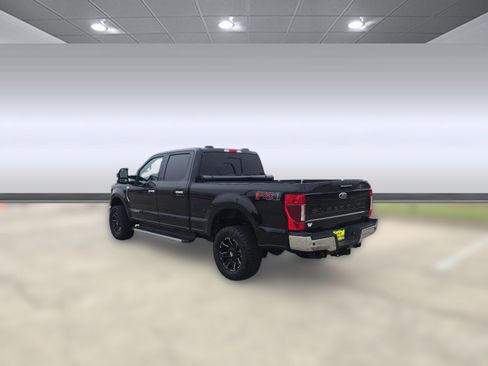 Used 2022 Ford F250 Lariat w/ Lariat Ultimate Package image 3