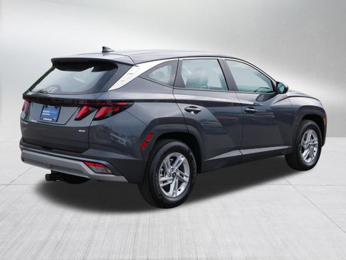 Used 2025 Hyundai Tucson SE AWD/4WD image 7