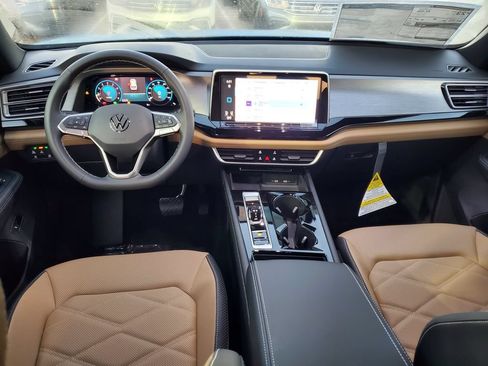 New 2026 Volkswagen Atlas Cross Sport SE FWD image 6