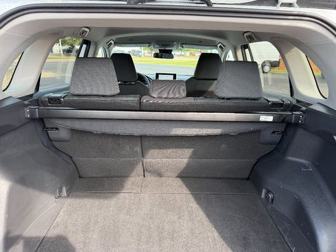 Used 2025 Toyota RAV4 XLE FWD image 13