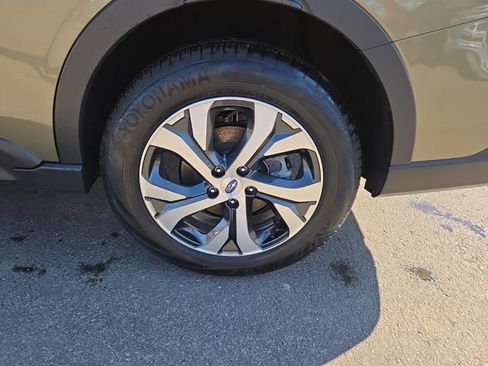 Used 2022 Subaru Outback Limited image 10