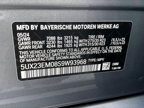 Used 2025 BMW X7 xDrive40i w/ Executive Package image 75