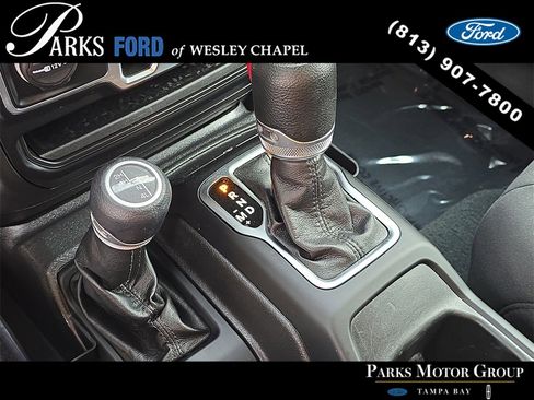 Used 2022 Jeep Gladiator Willys image 25