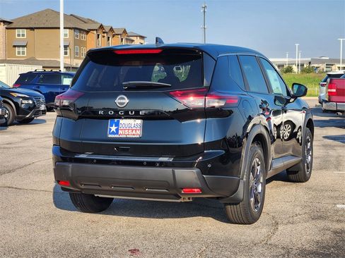 New 2026 Nissan Rogue SV image 3
