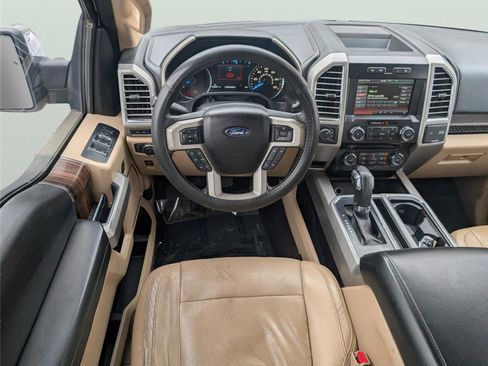 Used 2015 Ford F150 Lariat image 30