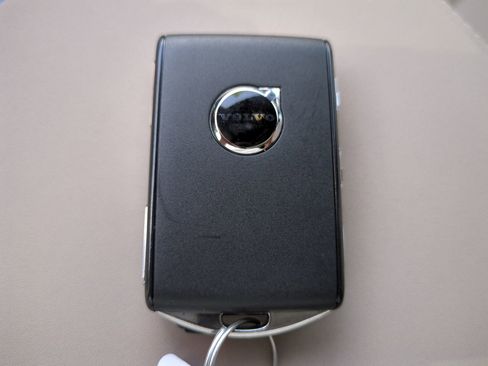 New 2025 Volvo XC90 B6 Ultra w/ Lounge Package image 27