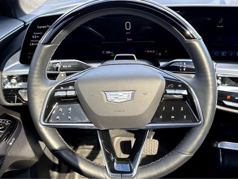 Used 2024 Cadillac Lyriq Sport image 15