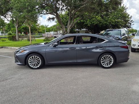 Used 2023 Lexus ES 350 Ultra Luxury w/ Accessory Package (Z2) FWD image 5
