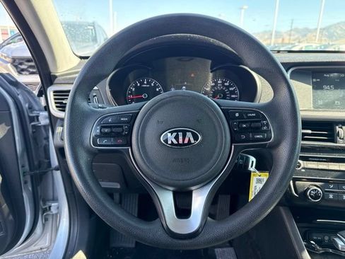Used 2018 Kia Optima LX FWD image 19