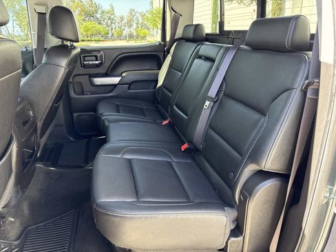 Used 2017 Chevrolet Silverado 1500 LTZ Z71 w/ LTZ Plus Package AWD/4WD image 12