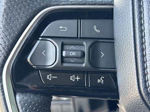 Used 2022 Toyota Tundra Limited AWD/4WD image 24
