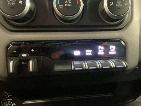 Used 2024 RAM 2500 Big Horn w/ Off Road Package image 36