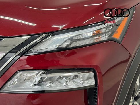 Used 2023 Nissan Rogue SV image 30