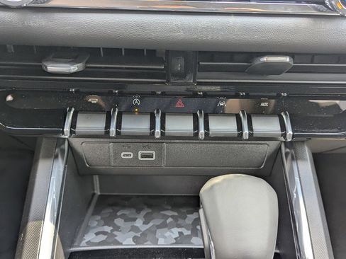 New 2026 GMC Canyon Elevation image 23