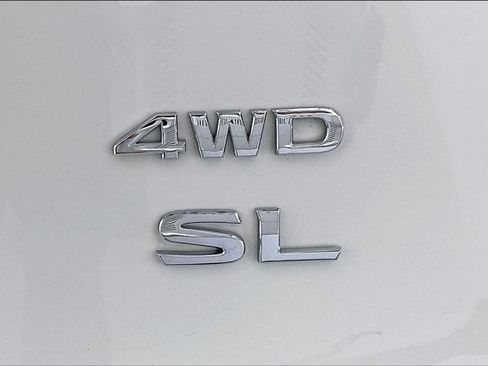Used 2020 Nissan Pathfinder SL AWD/4WD image 7