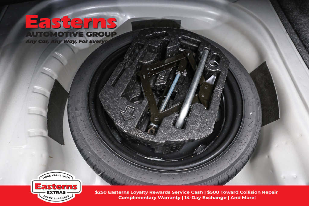 Used 2024 Volkswagen Jetta SE FWD image 23
