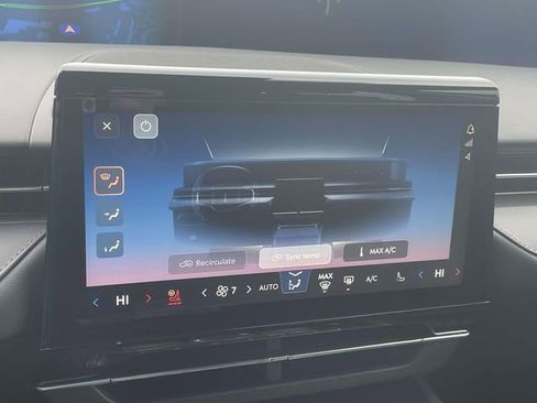 New 2026 Lincoln Nautilus Premier image 25