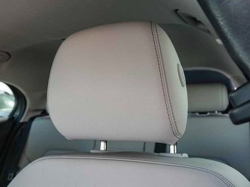 Certified 2020 Mercedes-Benz GLA 250 image 12