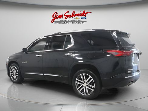 Used 2023 Chevrolet Traverse High Country w/ LPO, Cargo Package AWD/4WD image 4