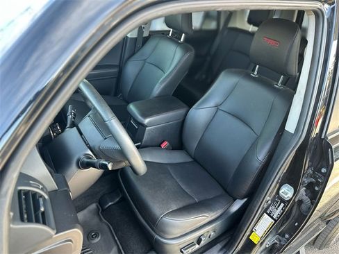 Used 2021 Toyota 4Runner Venture image 12