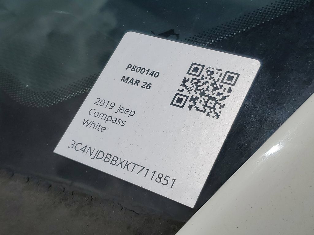 Used 2019 Jeep Compass Latitude AWD/4WD image 25