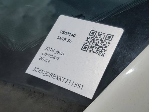 Used 2019 Jeep Compass Latitude AWD/4WD image 25