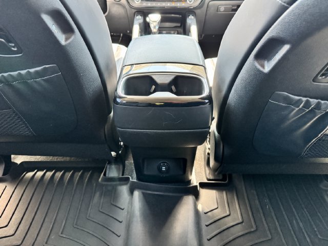 Used 2023 Kia Telluride S w/ S Sunroof Package FWD image 28