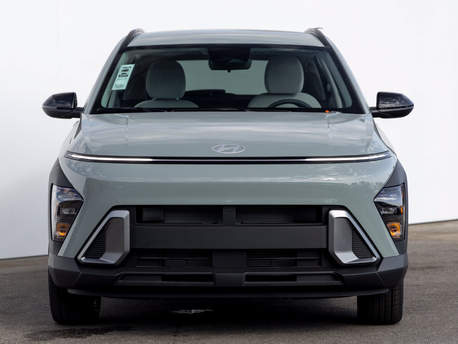 New 2027 Hyundai Kona SEL Sport FWD image 3