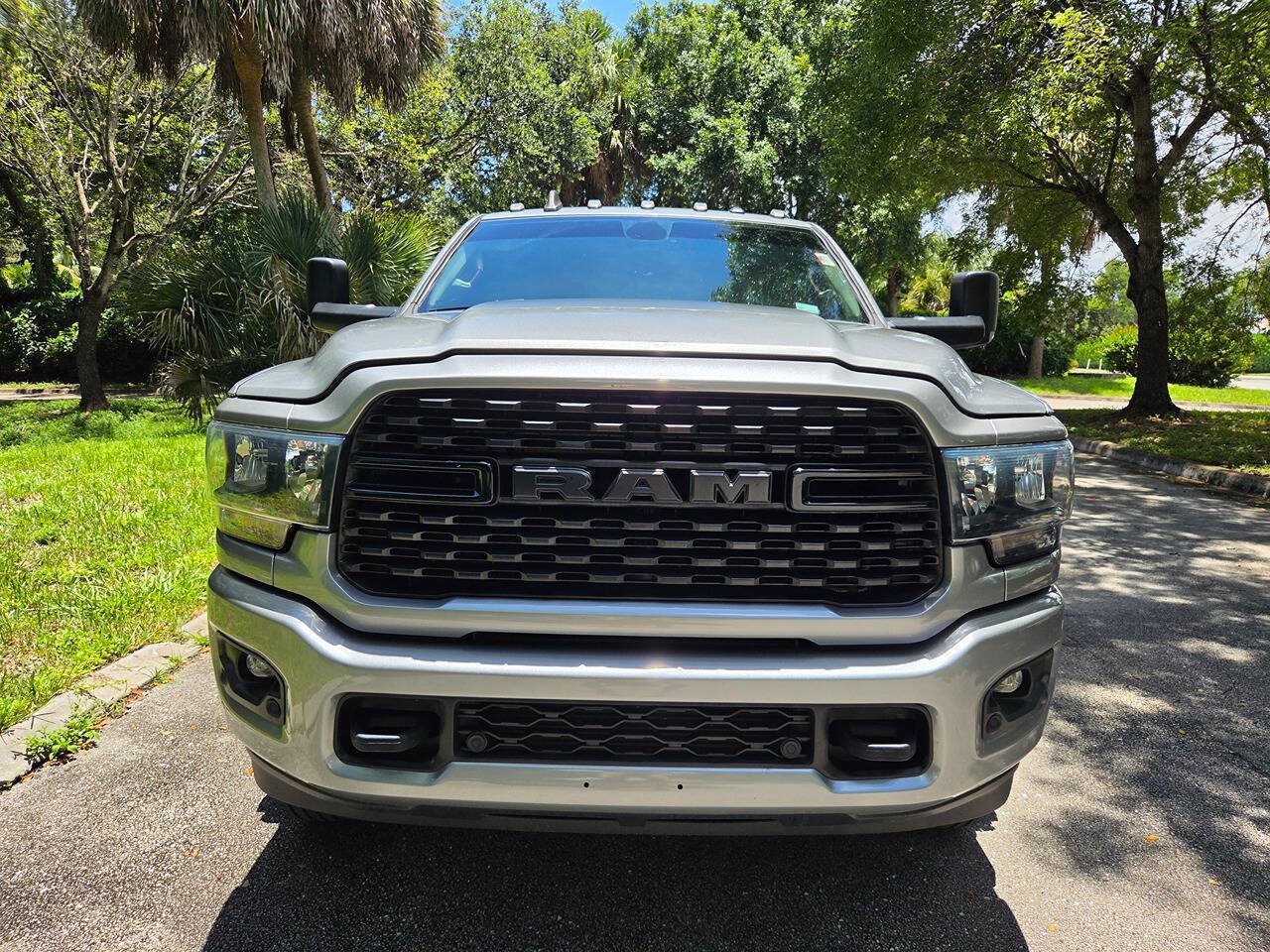 Used 2022 RAM 3500 Big Horn w/ Max Tow Package AWD/4WD image 3