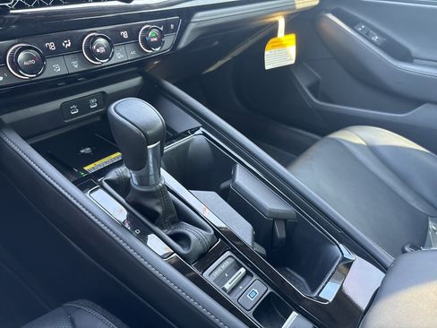 Used 2024 Honda Accord Touring image 18