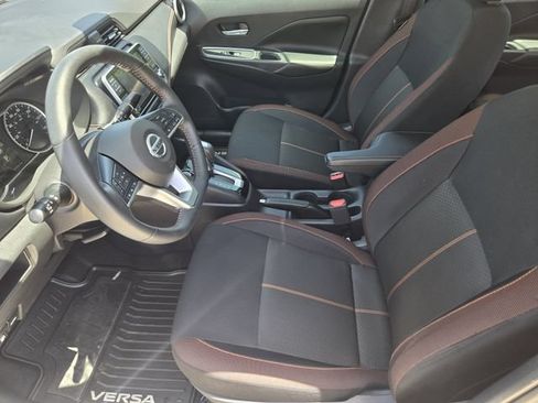 Used 2020 Nissan Versa SR w/ Convenience Package FWD image 12