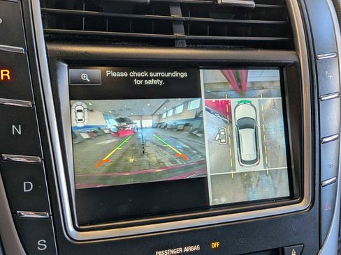 Used 2016 Lincoln MKX Reserve w/ Luxury Package image 28