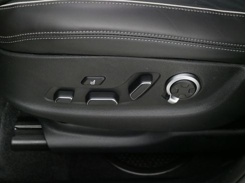 Certified 2025 Genesis GV70 3.5T Sport w/ Sport Advanced Package image 20