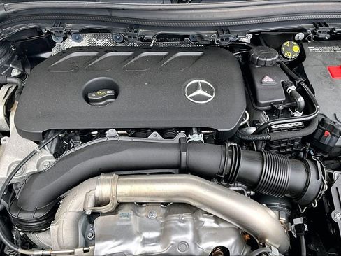 Used 2026 Mercedes-Benz GLA 250 4MATIC image 34