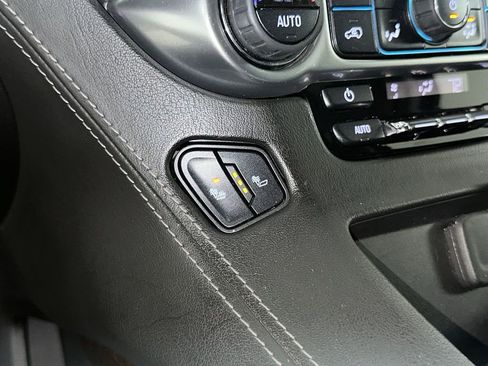 Used 2019 Chevrolet Tahoe LT AWD/4WD image 43