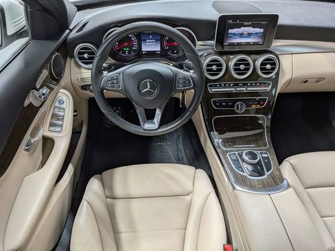 Used 2018 Mercedes-Benz C 300 Sedan image 7