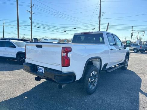 New 2025 Chevrolet Low Cab Forward 5500XD RWD image 12