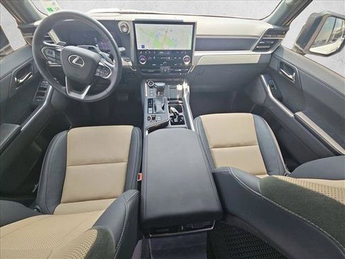 Used 2024 Lexus GX 550 AWD/4WD image 14