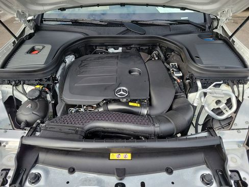 Used 2022 Mercedes-Benz GLC 300 4MATIC w/ Premium Package Lite image 13