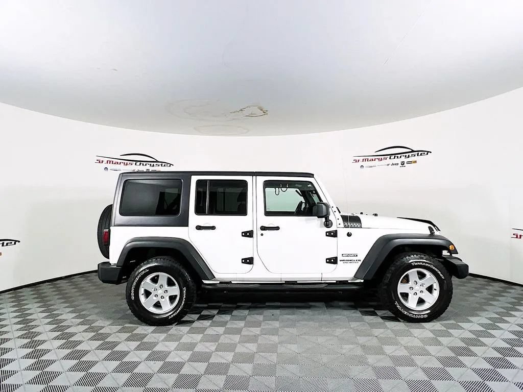 Used 2013 Jeep Wrangler Unlimited Sport AWD/4WD image 9