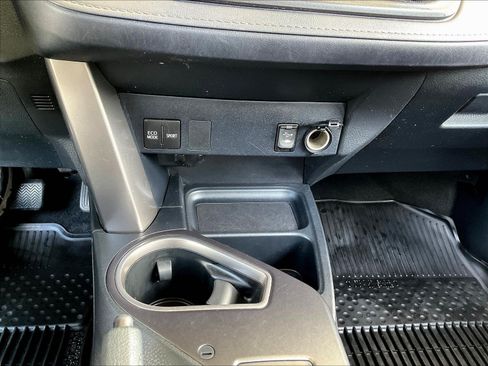 Used 2017 Toyota RAV4 LE w/ All Weather Liner Package AWD/4WD image 14