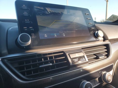 Used 2020 Honda Accord Sport image 24