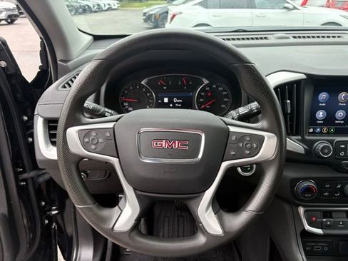 Used 2024 GMC Terrain SLE w/ Driver Convenience Package FWD image 36
