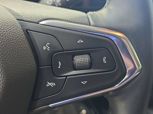 Used 2024 Chevrolet Trax ACTIV w/ Sunroof Package FWD image 19