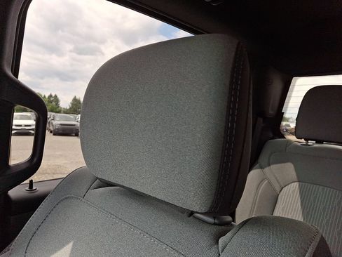 Used 2023 RAM 1500 Big Horn AWD/4WD image 18